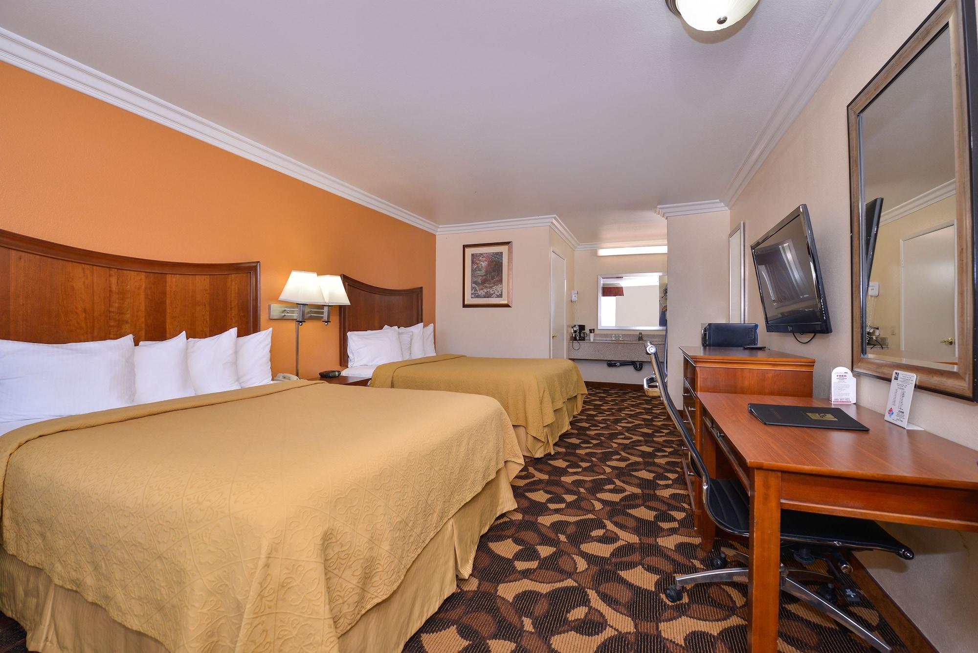 Quality Inn Lake Elsinore I-15 Bagian luar foto